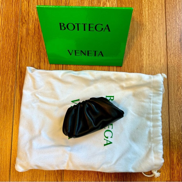Bottega Veneta Wristlet - Picture 3 of 9